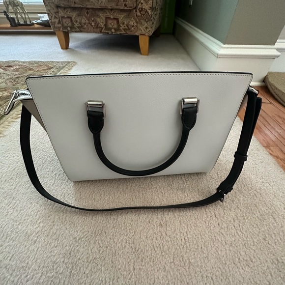 Michael Kors medium satchel - Picture 2 of 4